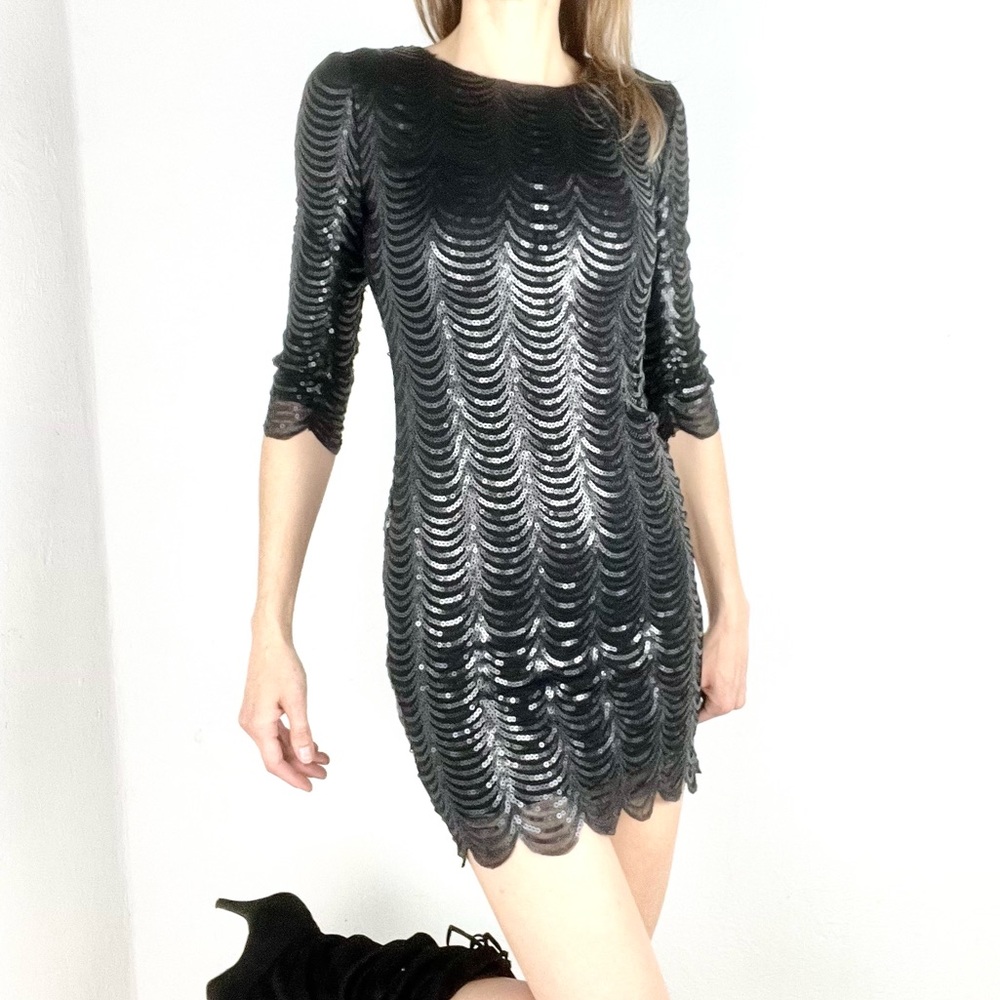 MINUET | 🖤 Black Sequins Sparkly Long-Sleeved Bodycon Dress